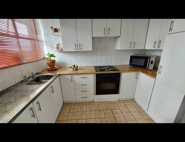 1 BEDROOM APARTMENT SOLD IN TOWNSEND ESTATE